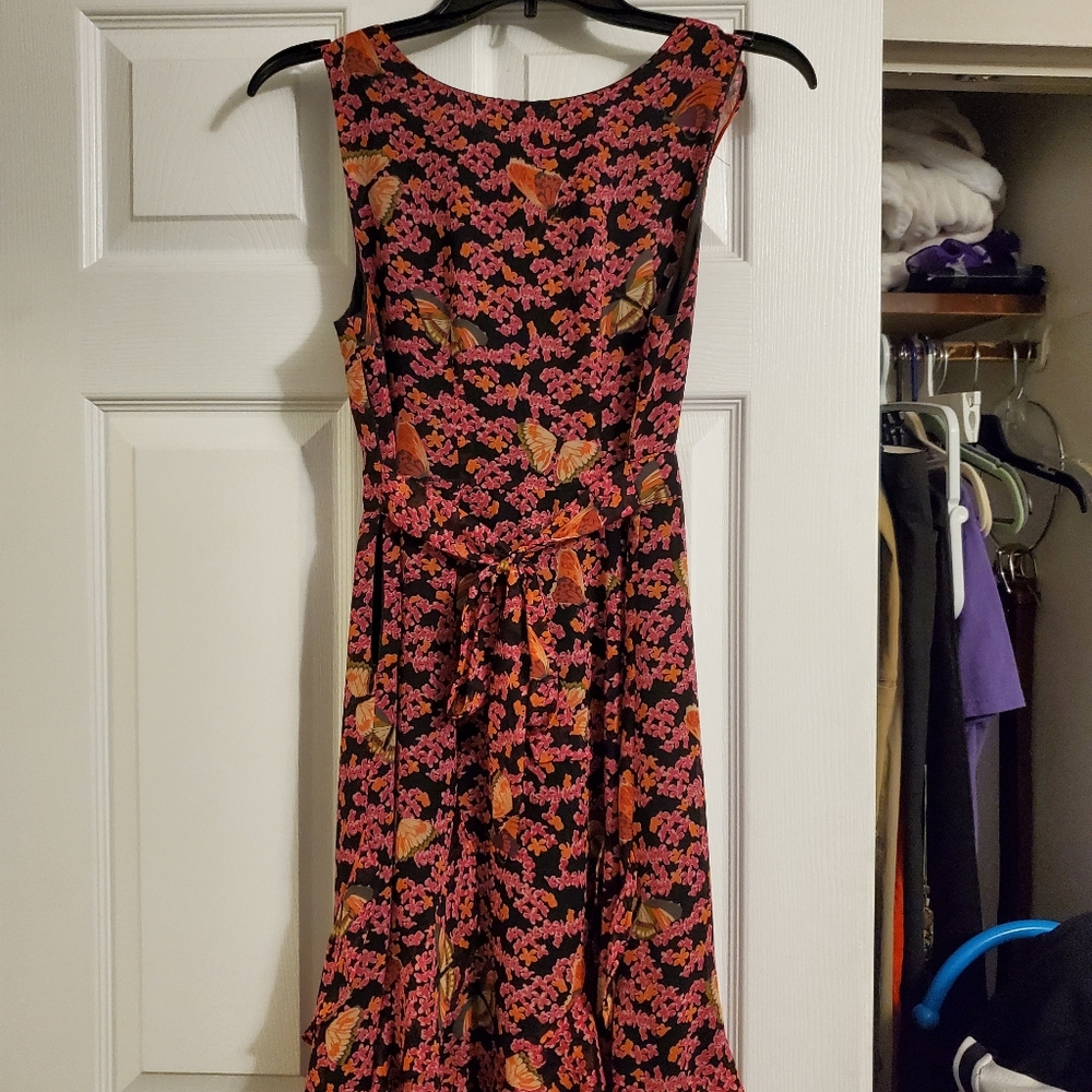 Elle sleeveless pink dress with butterflies size extra small